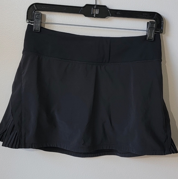Lululemon Athletica Black Skirt Size 4 - Picture 1 of 9
